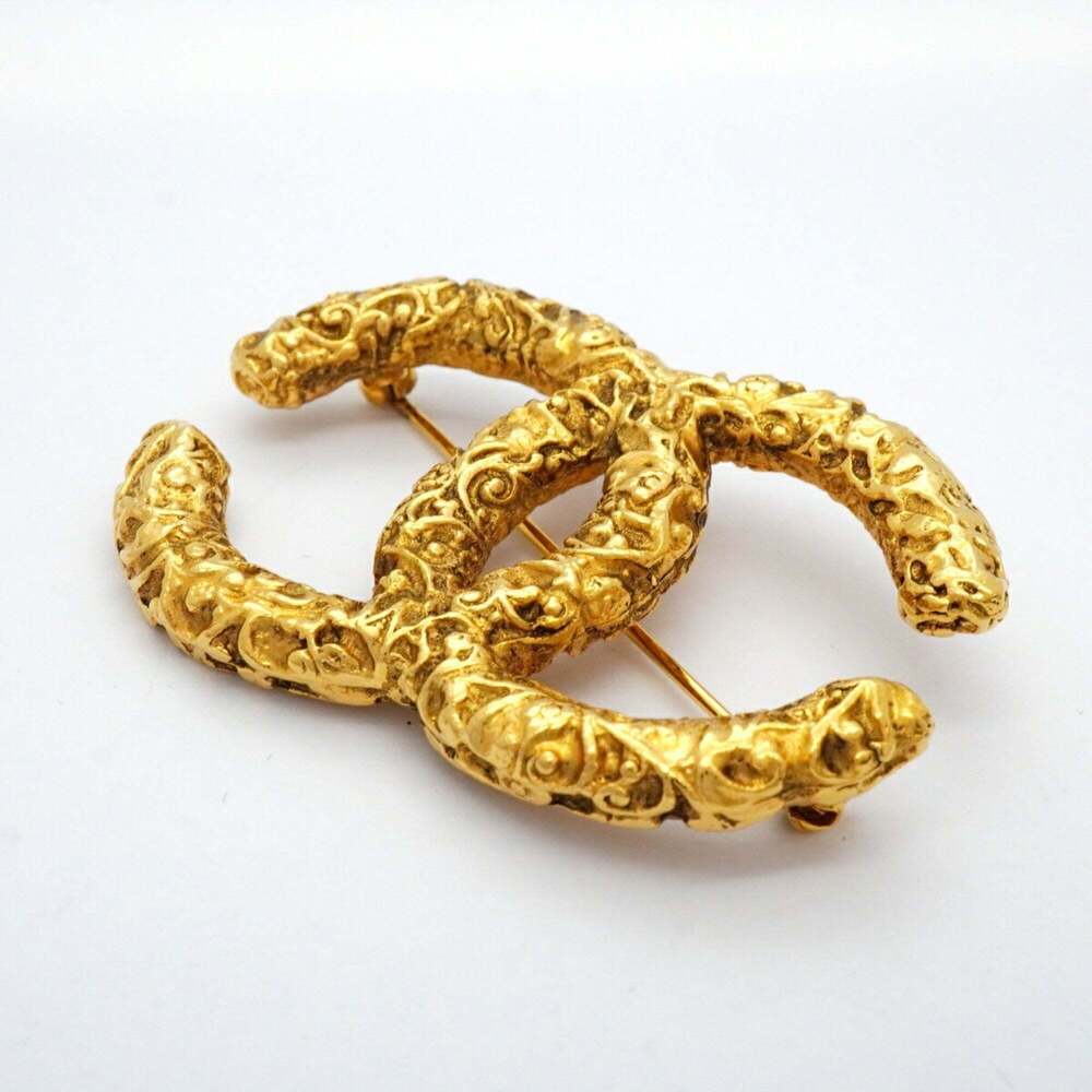 CHANEL Gold Logo Brooch - Picture 2 of 10